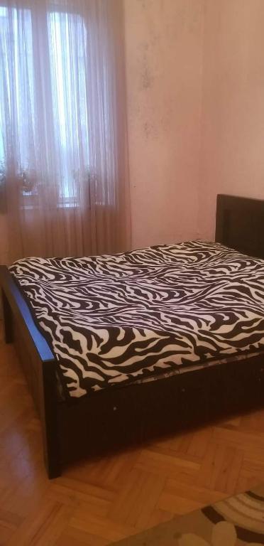 KERA room 6
